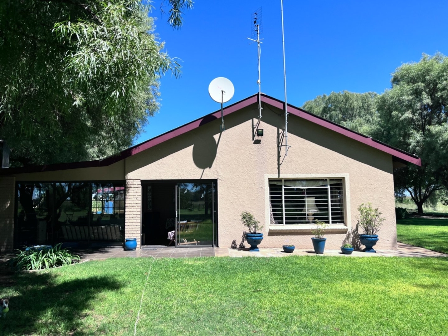 Commercial Property for Sale in Oranje SH Free State